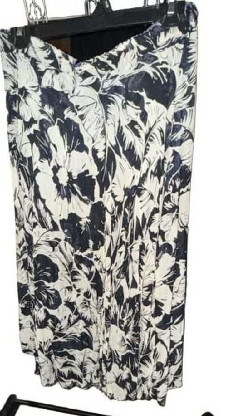 Black and White Floral Print Chiffon Maxi Skirt 2 skirts in one